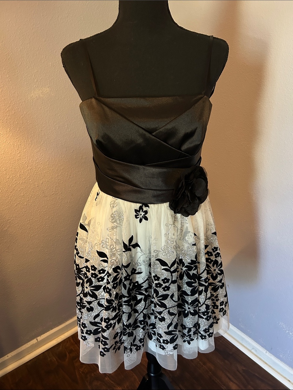 Roberta Girls Juniors Black White Floral Party Dress Size 9